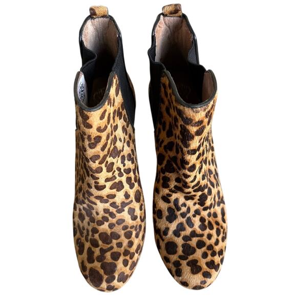 Vince Camuto VC-Bailey's Leopard platform booties -Size: 7.5B - Picture 2 of 5
